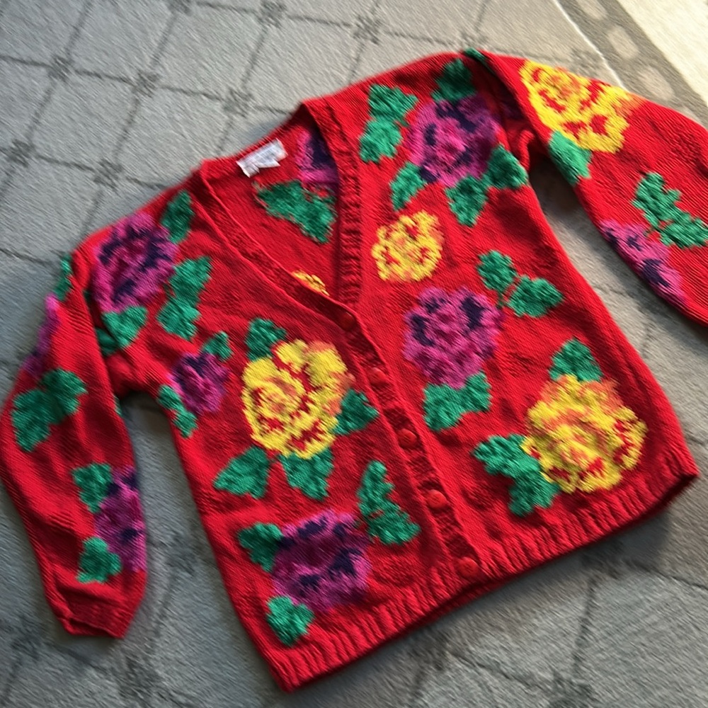 Vintage Picone Sport Hand Knitted Floral  Cardigan